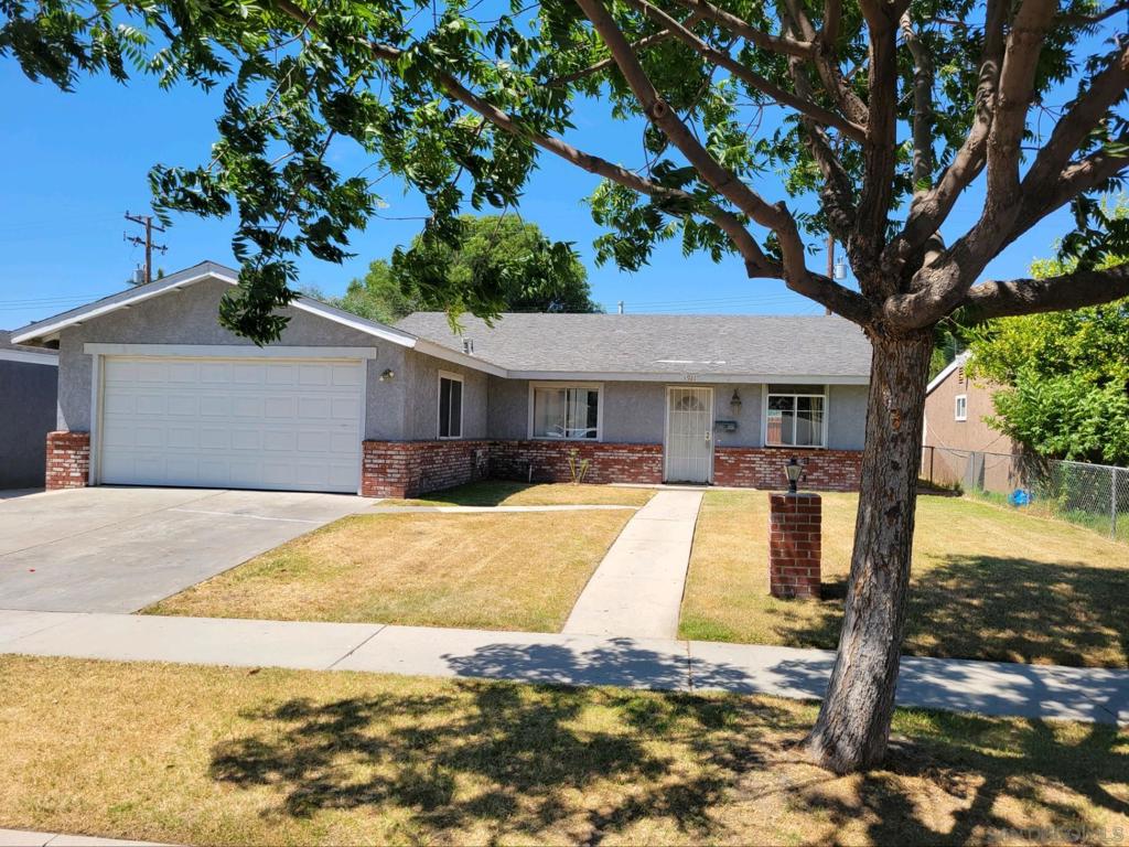Looking for the perfect place to call home? Look no further! With the perfect blend of your personal touches and this homes natural charm, this is the perfect place for you! Nestled in a peaceful neighborhood, this home offers a large backyard area, ready for your personal touches. With some TLC, this home could be perfect for you!