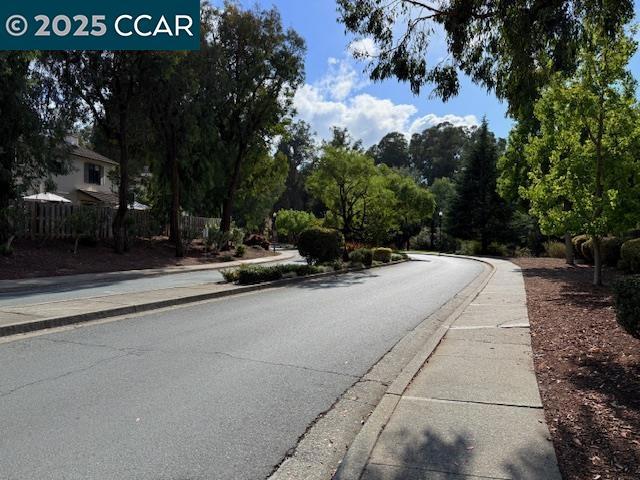 COUNTRY RUN - Residential