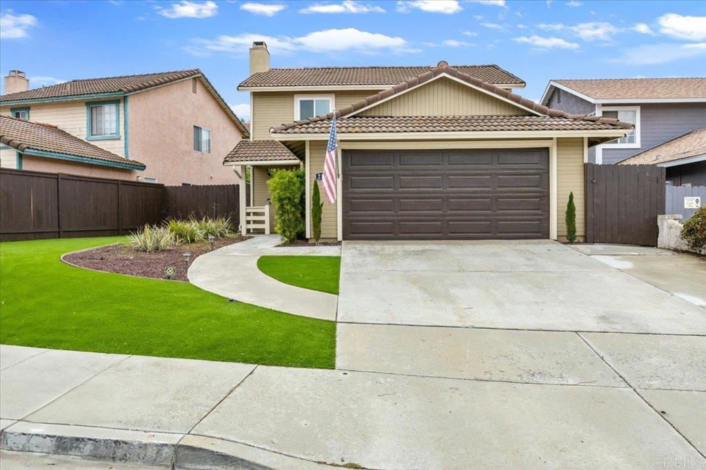 2137 N Mammoth Place
