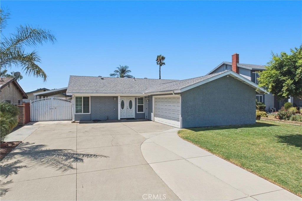 1554 S Cypress
