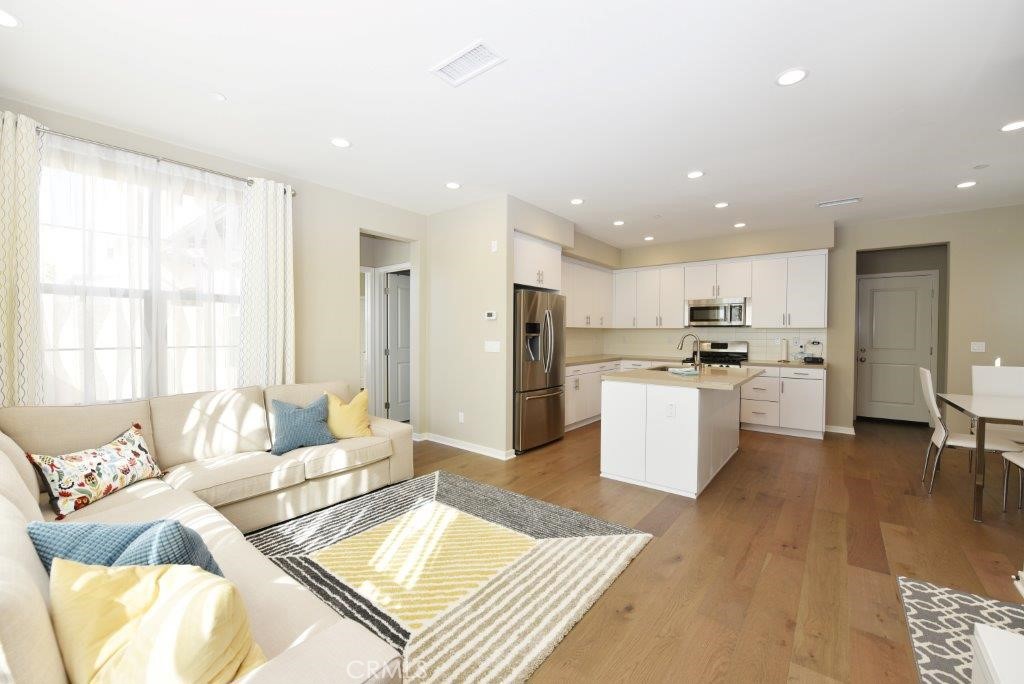 338 Floral View