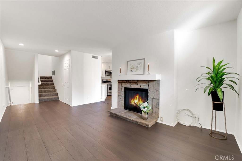 Chateau Park Townhomes (812) - Residential