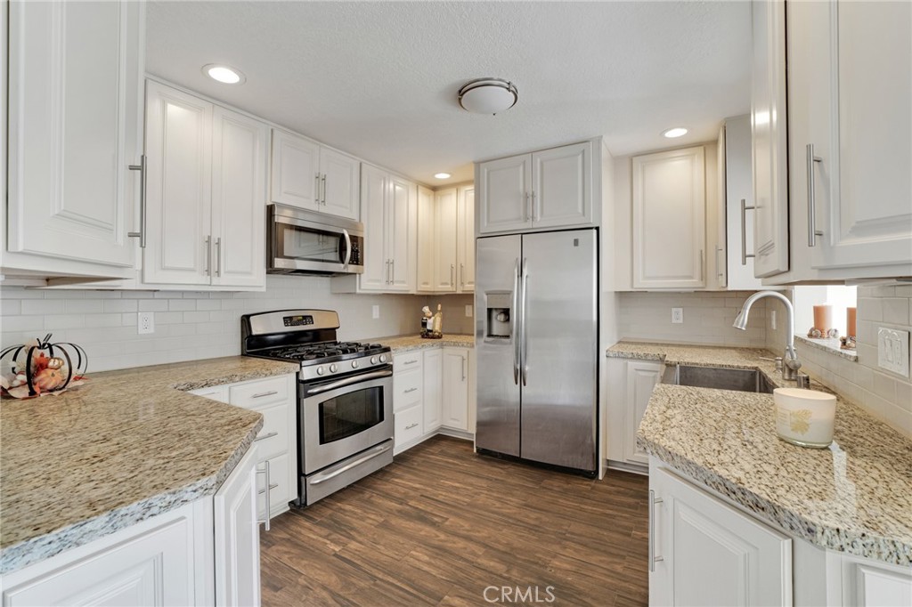 Chateau Park Townhomes (812) - Residential