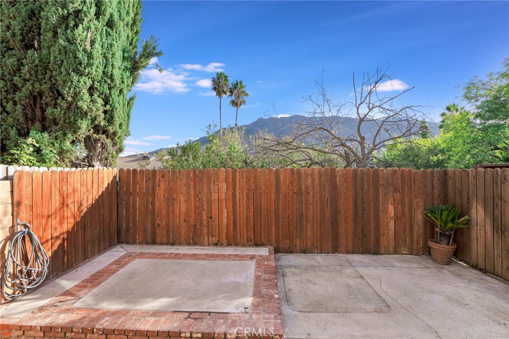 Chateau Park Townhomes (812) - Residential