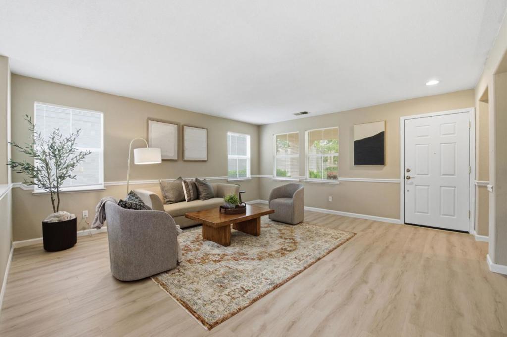 23 Willet Court
