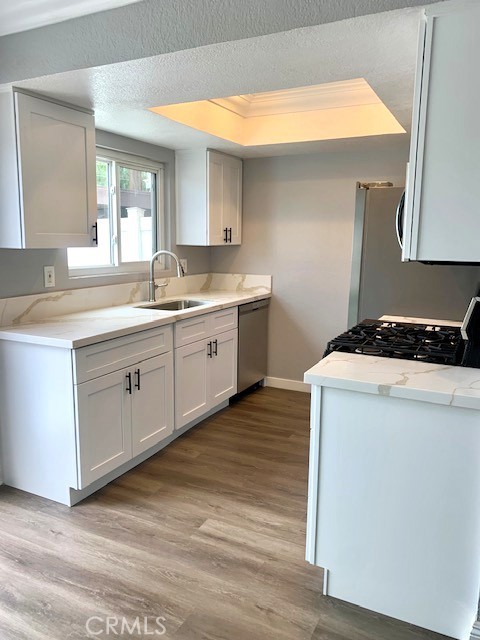 500 N Tustin Avenue 111