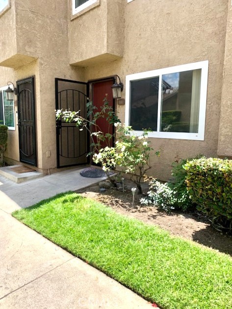 500 N Tustin Avenue 111