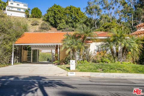 Photo of 1628 Benedict Canyon Drive, Beverly Hills, CA 90210 (MLS # 26839637)