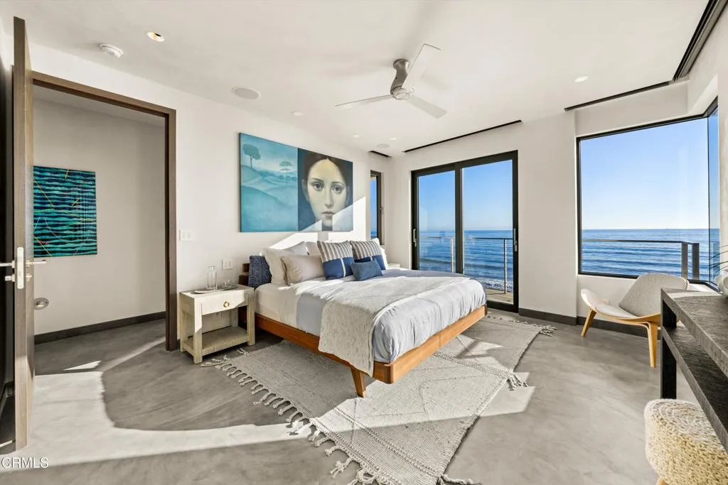 Ventura, California 93001, United States, 3 Bedrooms Bedrooms, ,4 BathroomsBathrooms,Residential,Active,122805