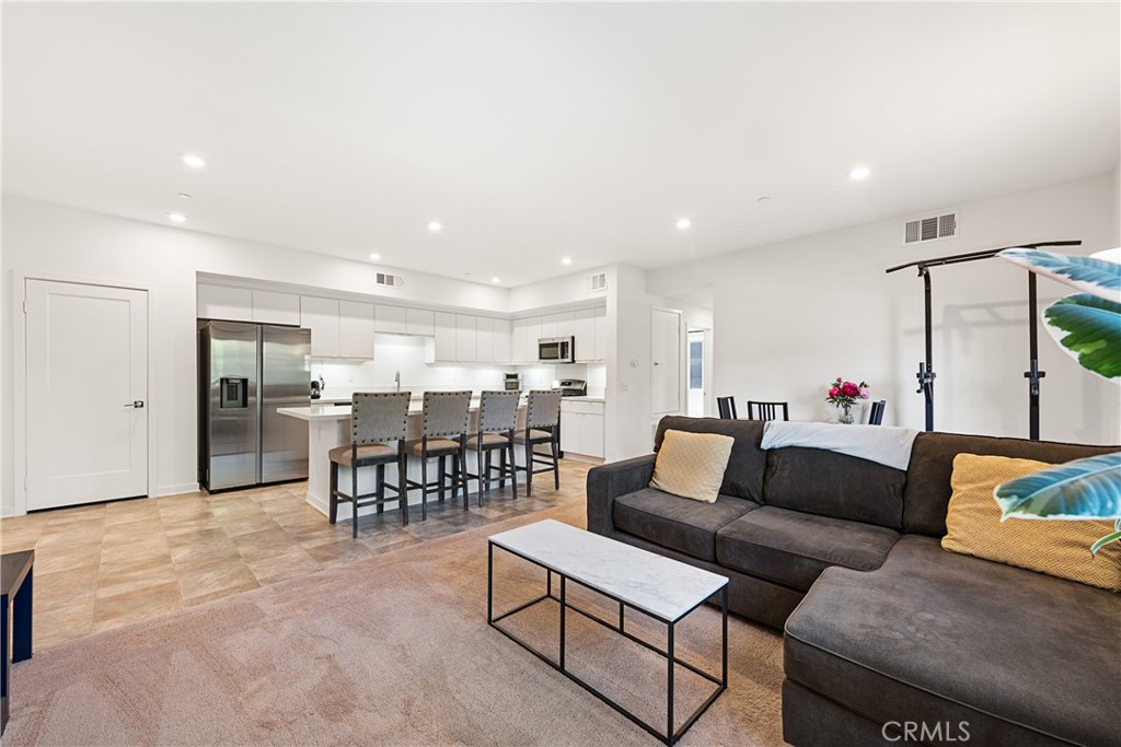 400 W Central Avenue 302
