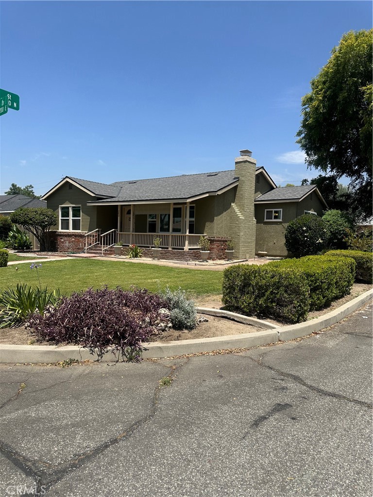 280 Montrose