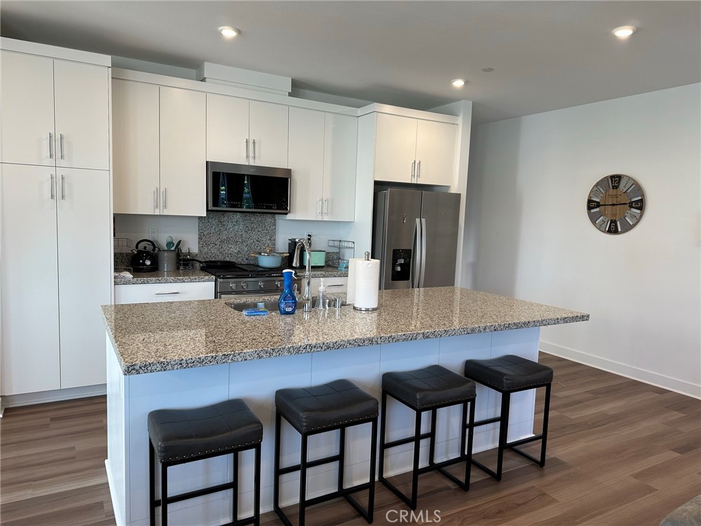 100 WESR - Residential Lease