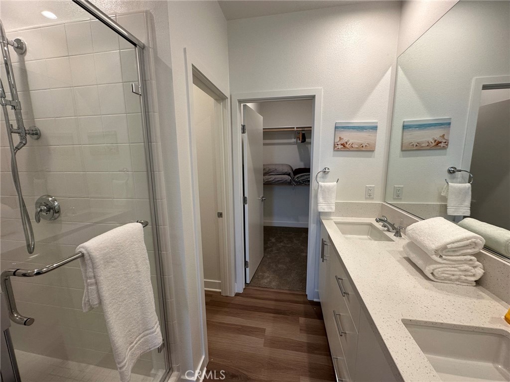 100 WESR - Residential Lease