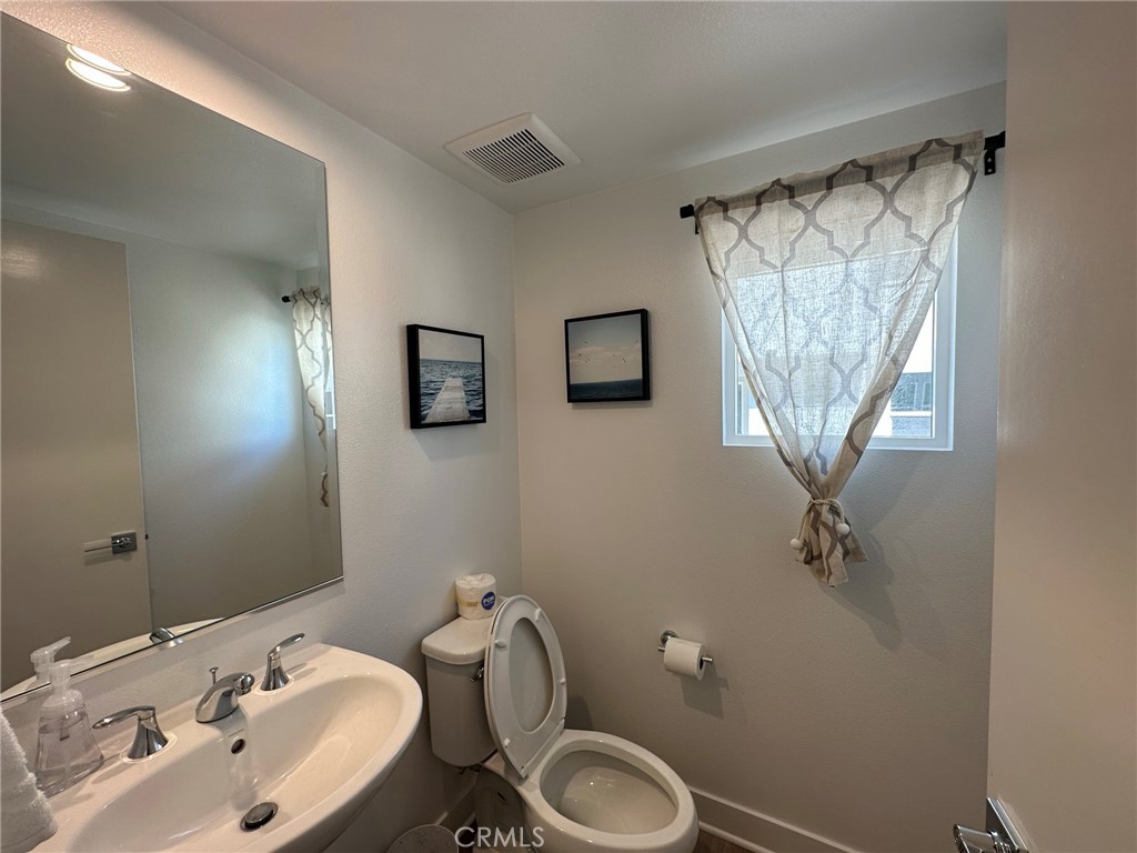 100 WESR - Residential Lease