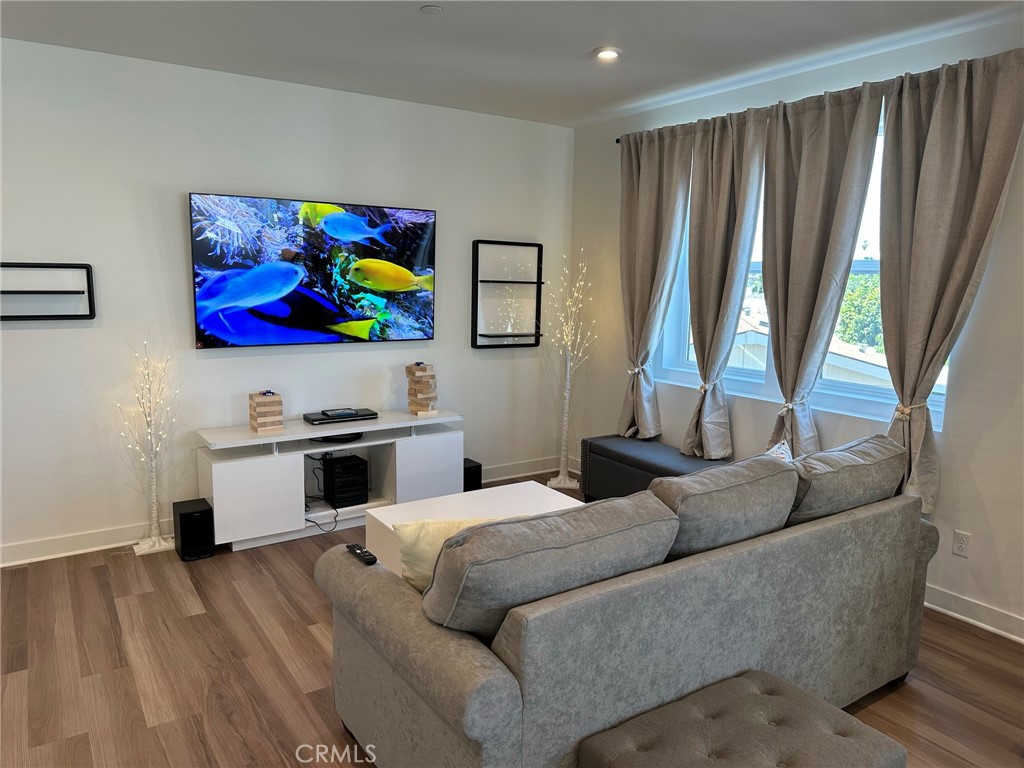 100 WESR - Residential Lease