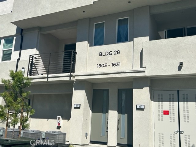 1615 W Bushell Street