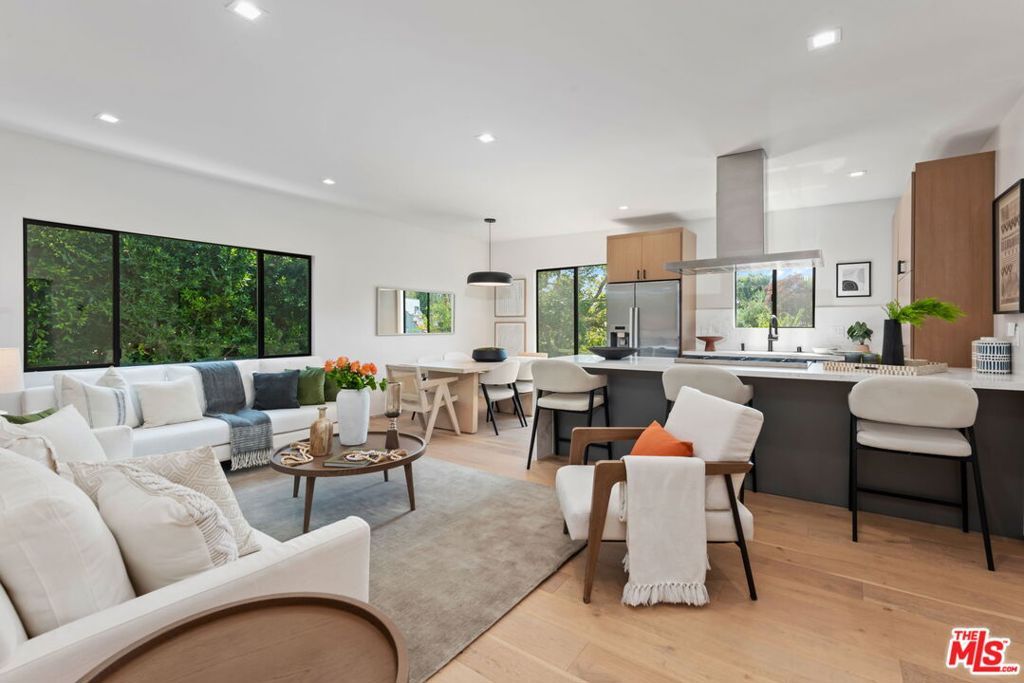 Photo of 838 N Mansfield Avenue #201, Los Angeles, CA 90038 (MLS # 26640577)