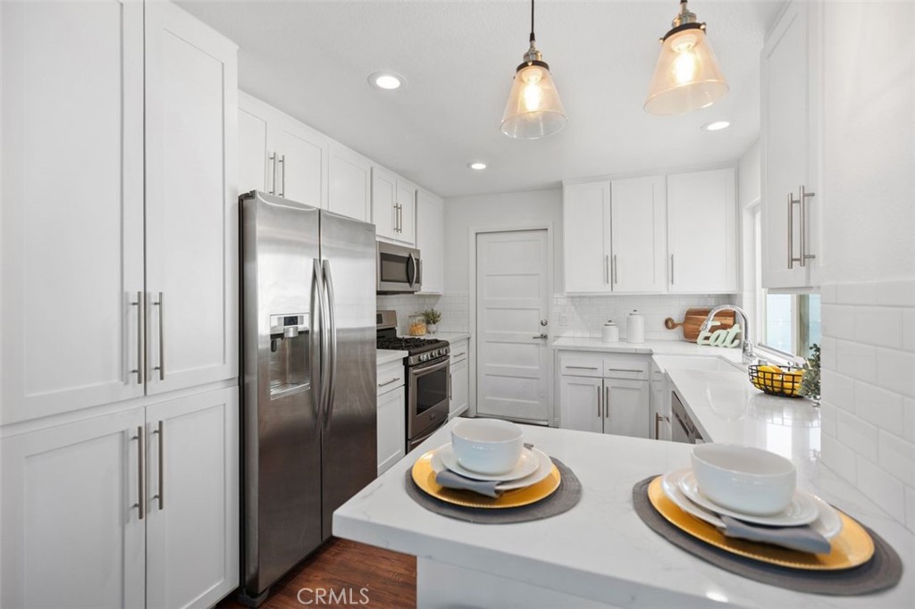 23446 Caminito Salado