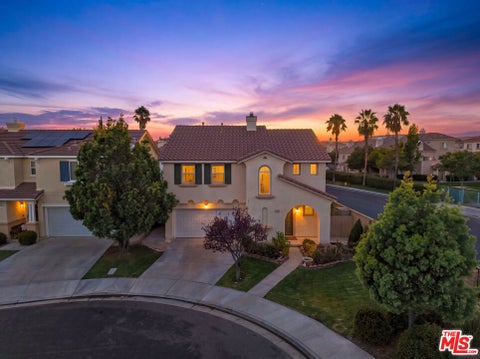 Photo of 27259 Cloverhurst Place, Canyon Country, CA 91387 (MLS # 26872369)