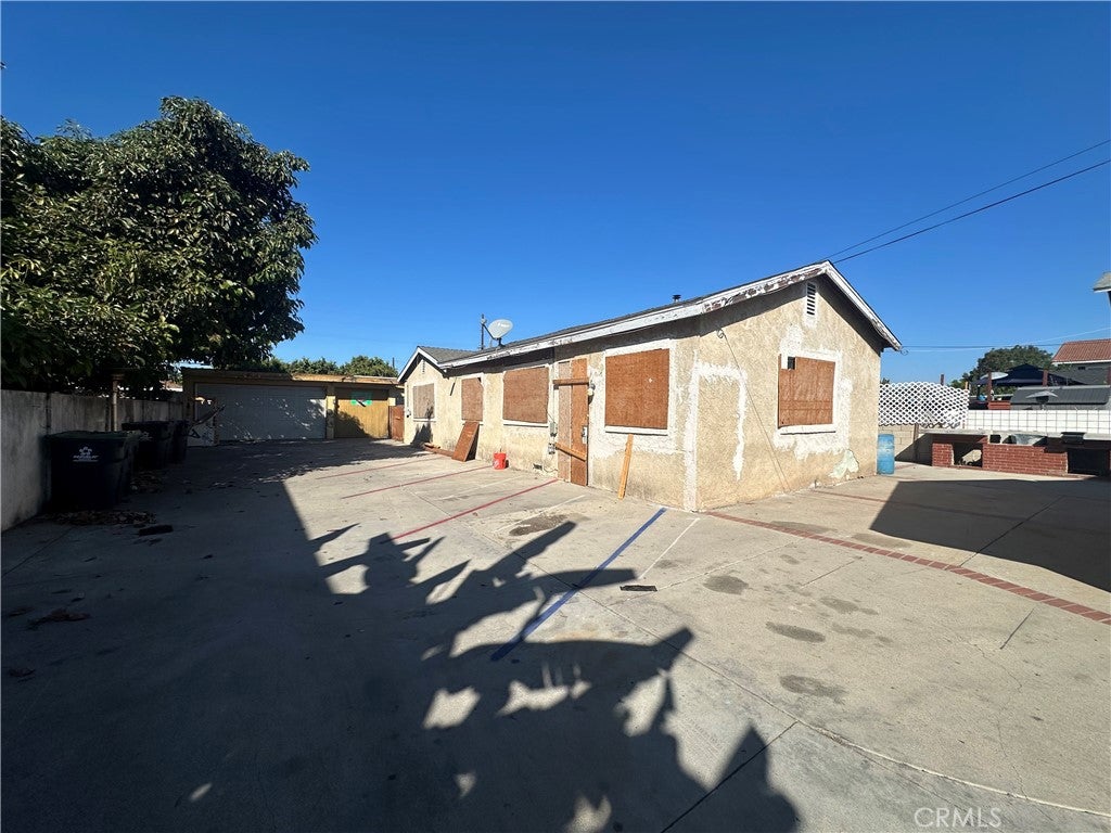 15602 Newhope