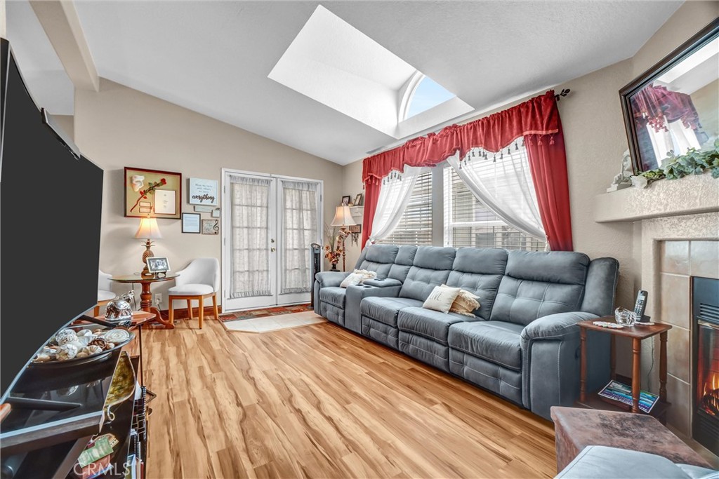 9850 Garfield 38A