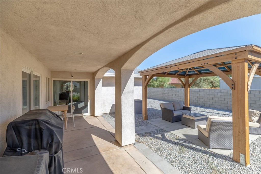 San Jacinto Cove (33126) - Residential