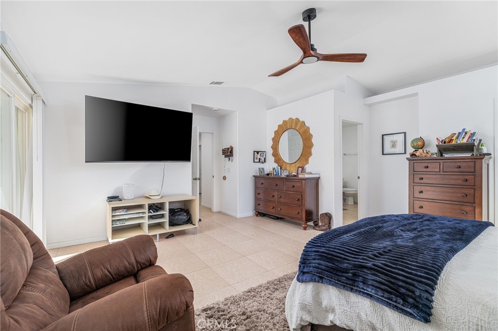 San Jacinto Cove (33126) - Residential