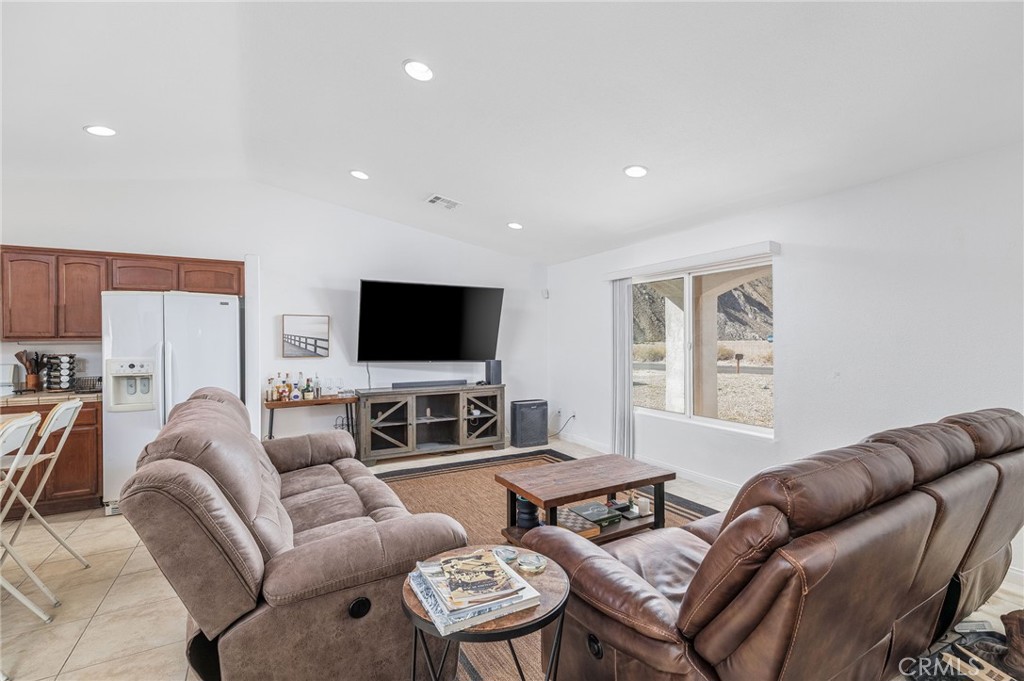 San Jacinto Cove (33126) - Residential