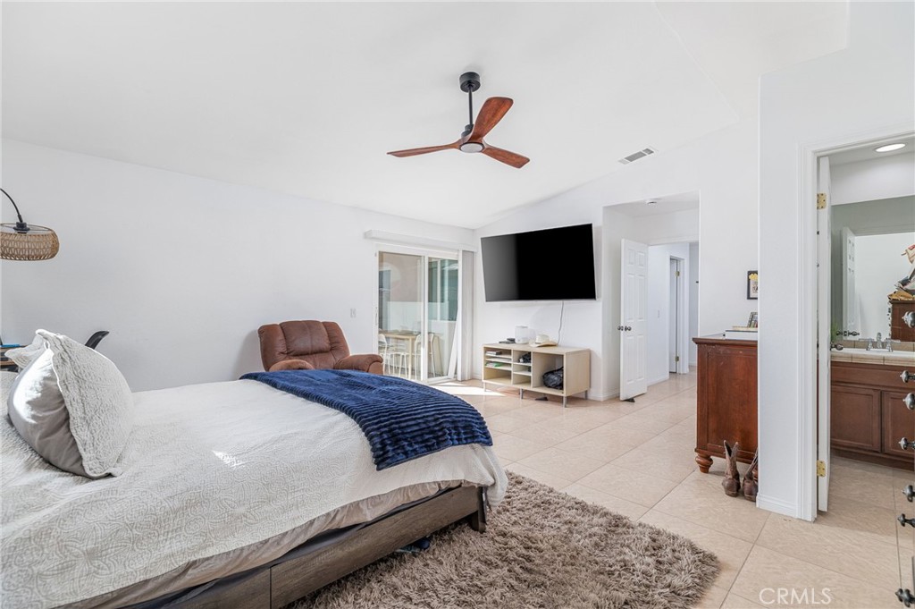 San Jacinto Cove (33126) - Residential