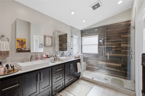 Tiny photo for 23900 Arminta ST, West Hills, CA 91304 (MLS # SR26095299)