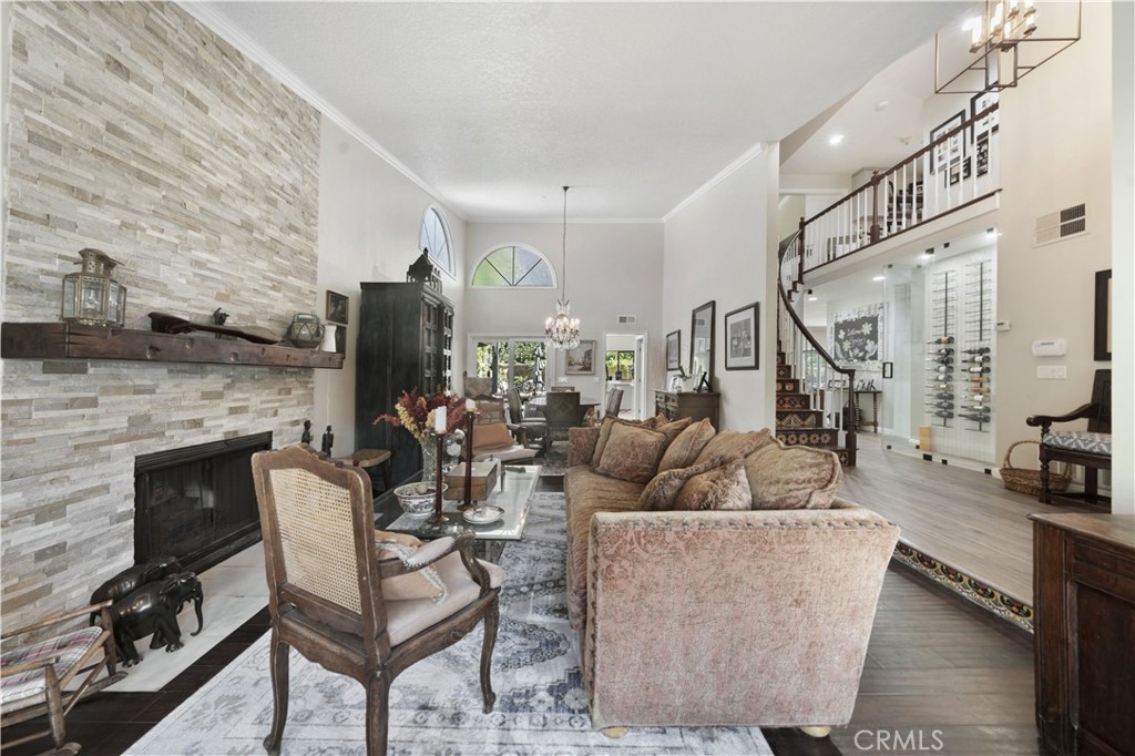 23900 Arminta