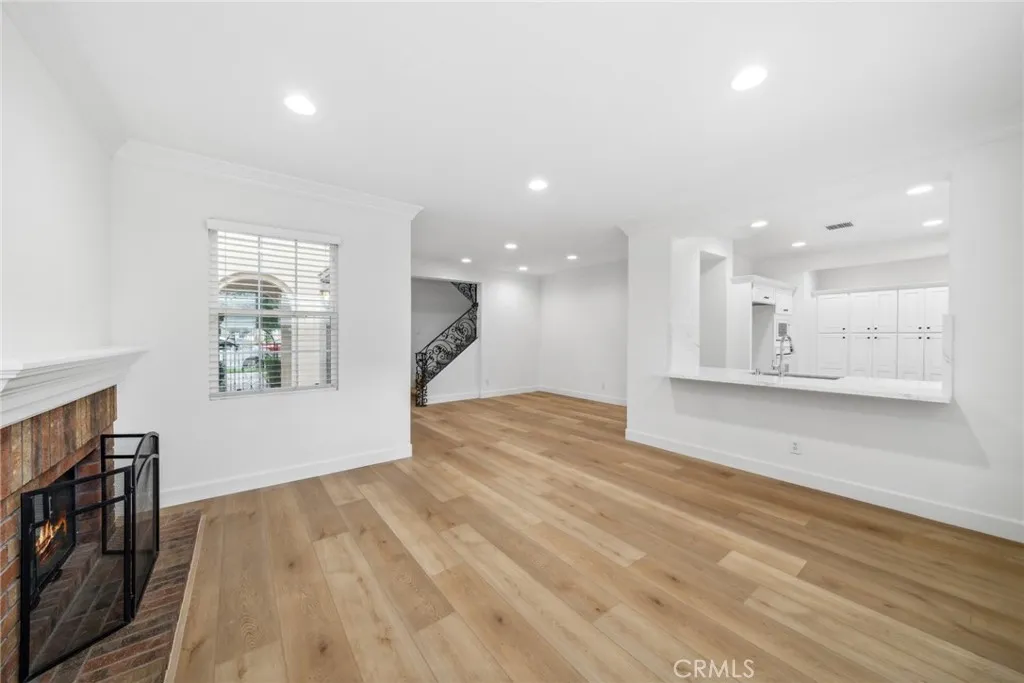 Irvine, California 92603, United States, 3 Bedrooms Bedrooms, ,3 BathroomsBathrooms,Residential,Active,251720