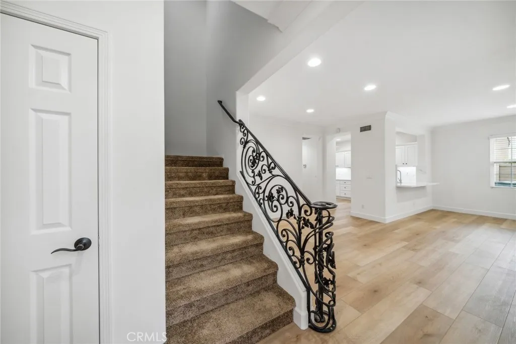 Irvine, California 92603, United States, 3 Bedrooms Bedrooms, ,3 BathroomsBathrooms,Residential,Active,251720