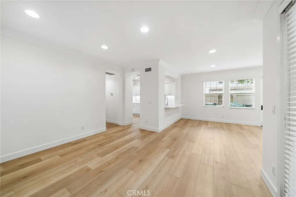 Irvine, California 92603, United States, 3 Bedrooms Bedrooms, ,3 BathroomsBathrooms,Residential,Active,251720