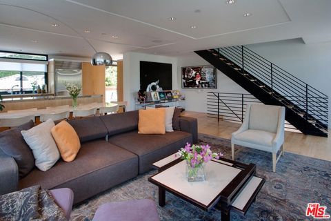 Photo of 2726 Montana Avenue #E, Santa Monica, CA 90403 (MLS # 26669501)