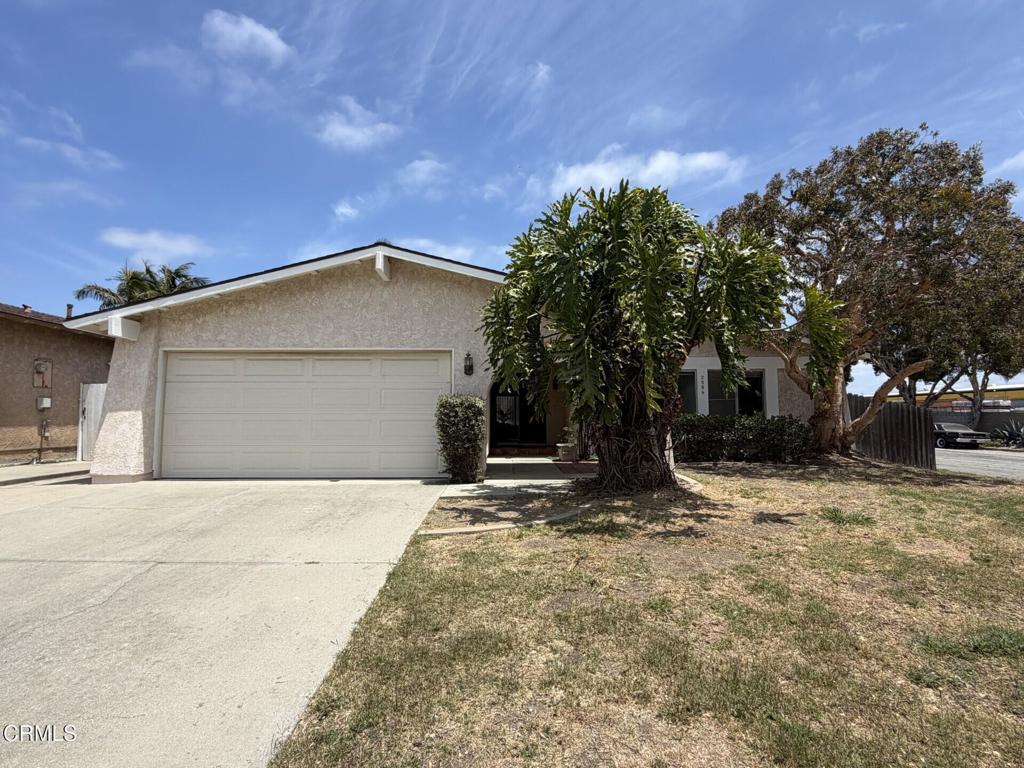 2586 Waxwing Avenue