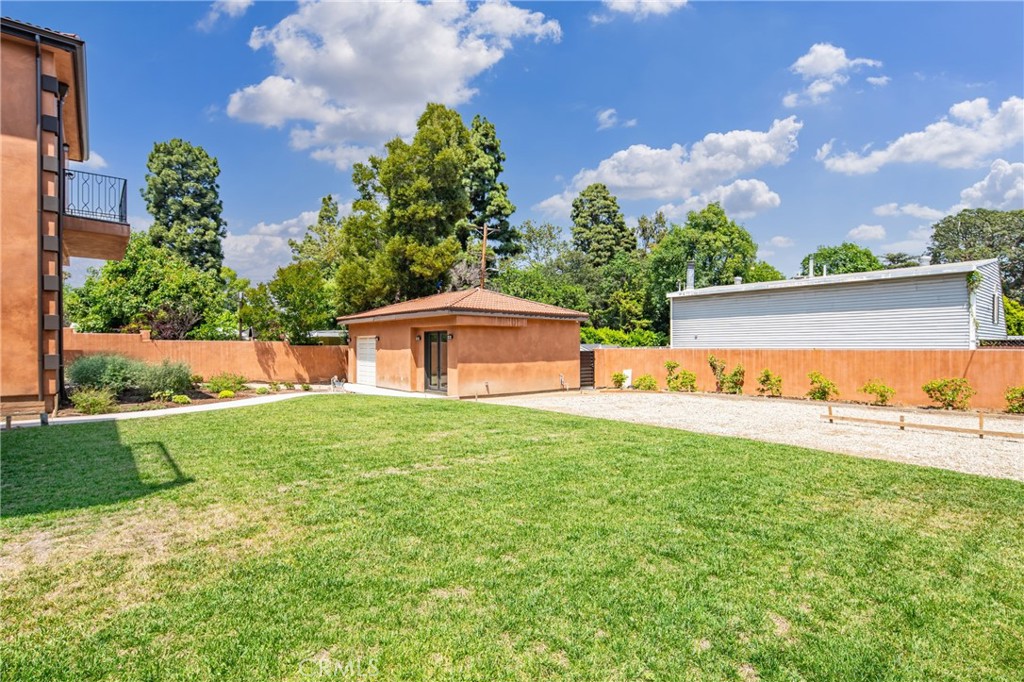 Pasadena, California, 91107, United States, 6 Bedrooms Bedrooms, ,7 BathroomsBathrooms,Residential,Active,2051954