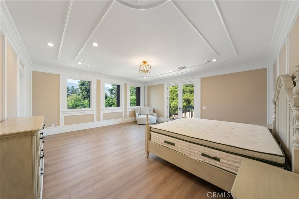 Pasadena, California, 91107, United States, 6 Bedrooms Bedrooms, ,7 BathroomsBathrooms,Residential,Active,2051954