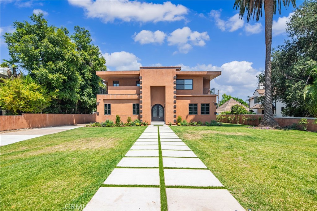 Pasadena, California, 91107, United States, 6 Bedrooms Bedrooms, ,7 BathroomsBathrooms,Residential,Active,2051954