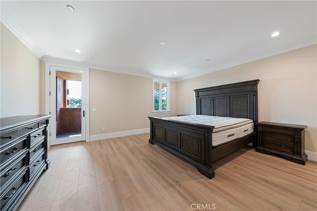 Pasadena, California, 91107, United States, 6 Bedrooms Bedrooms, ,7 BathroomsBathrooms,Residential,Active,2051954