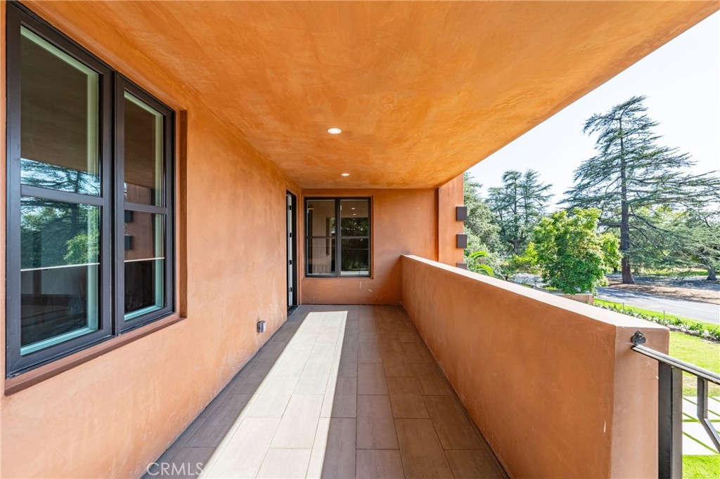 Pasadena, California, 91107, United States, 6 Bedrooms Bedrooms, ,7 BathroomsBathrooms,Residential,Active,2051954