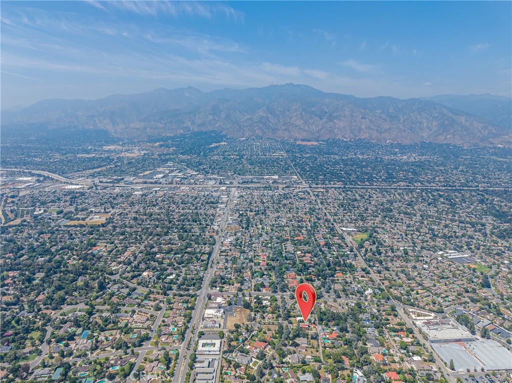 Pasadena, California, 91107, United States, 6 Bedrooms Bedrooms, ,7 BathroomsBathrooms,Residential,Active,2051954