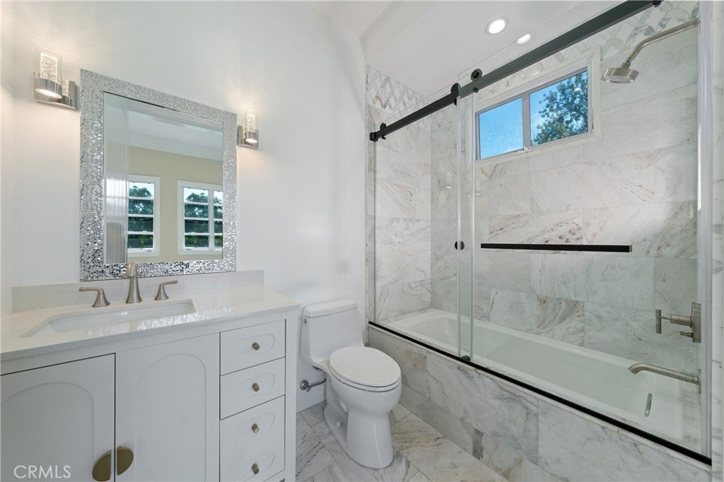 Pasadena, California, 91107, United States, 6 Bedrooms Bedrooms, ,7 BathroomsBathrooms,Residential,Active,2051954