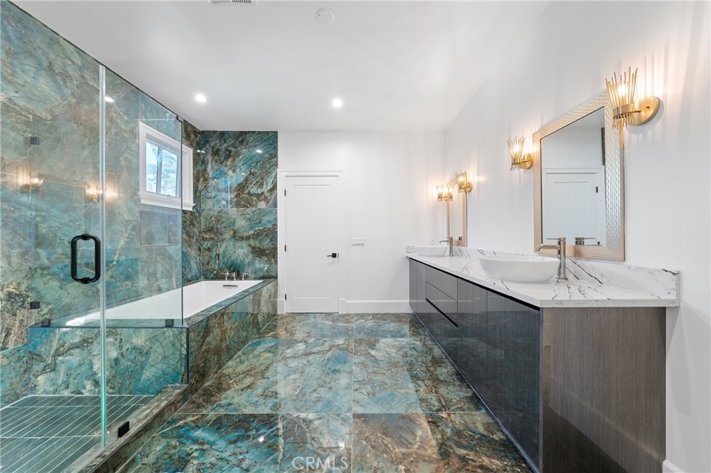 Pasadena, California, 91107, United States, 6 Bedrooms Bedrooms, ,7 BathroomsBathrooms,Residential,Active,2051954