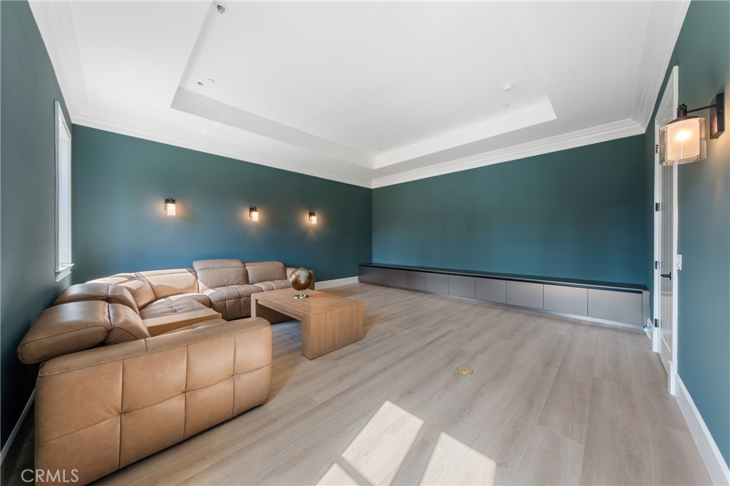 Pasadena, California, 91107, United States, 6 Bedrooms Bedrooms, ,7 BathroomsBathrooms,Residential,Active,2051954