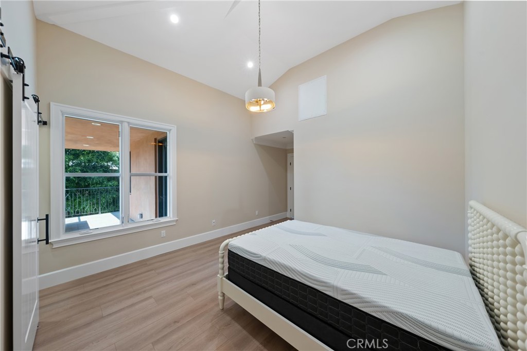 Pasadena, California, 91107, United States, 6 Bedrooms Bedrooms, ,7 BathroomsBathrooms,Residential,Active,2051954