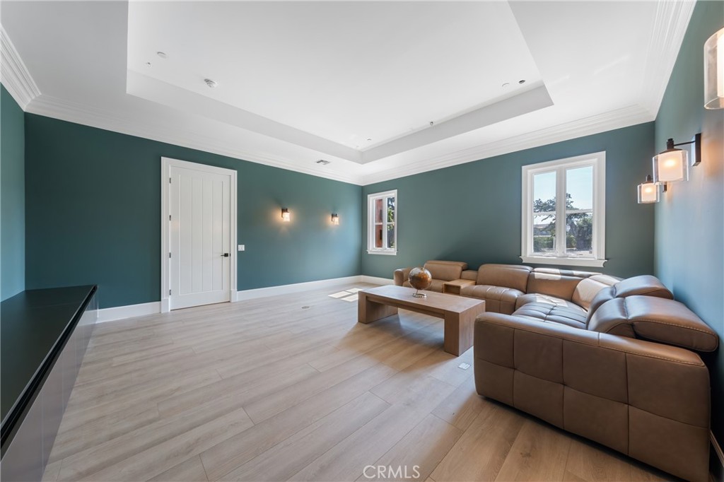 Pasadena, California, 91107, United States, 6 Bedrooms Bedrooms, ,7 BathroomsBathrooms,Residential,Active,2051954