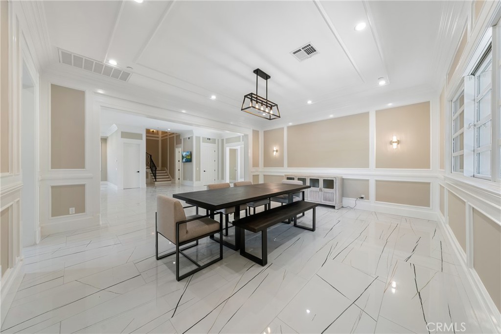 Pasadena, California, 91107, United States, 6 Bedrooms Bedrooms, ,7 BathroomsBathrooms,Residential,Active,2051954