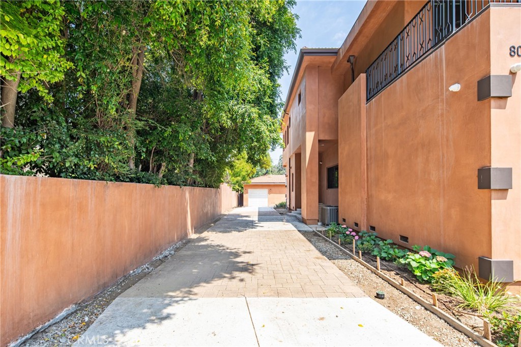 Pasadena, California, 91107, United States, 6 Bedrooms Bedrooms, ,7 BathroomsBathrooms,Residential,Active,2051954