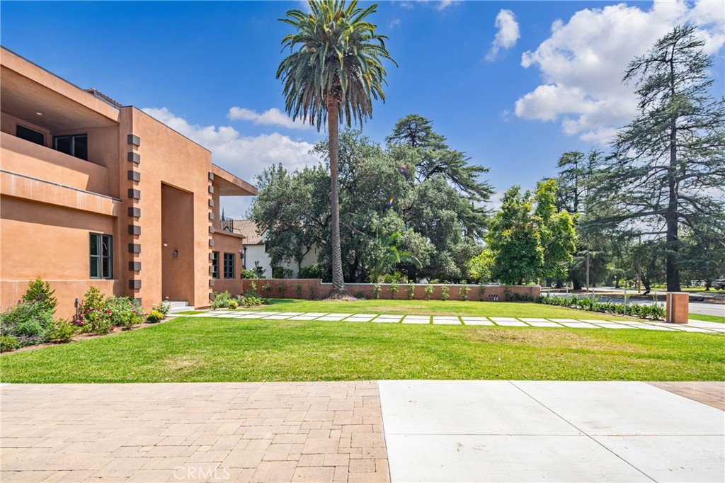 Pasadena, California, 91107, United States, 6 Bedrooms Bedrooms, ,7 BathroomsBathrooms,Residential,Active,2051954